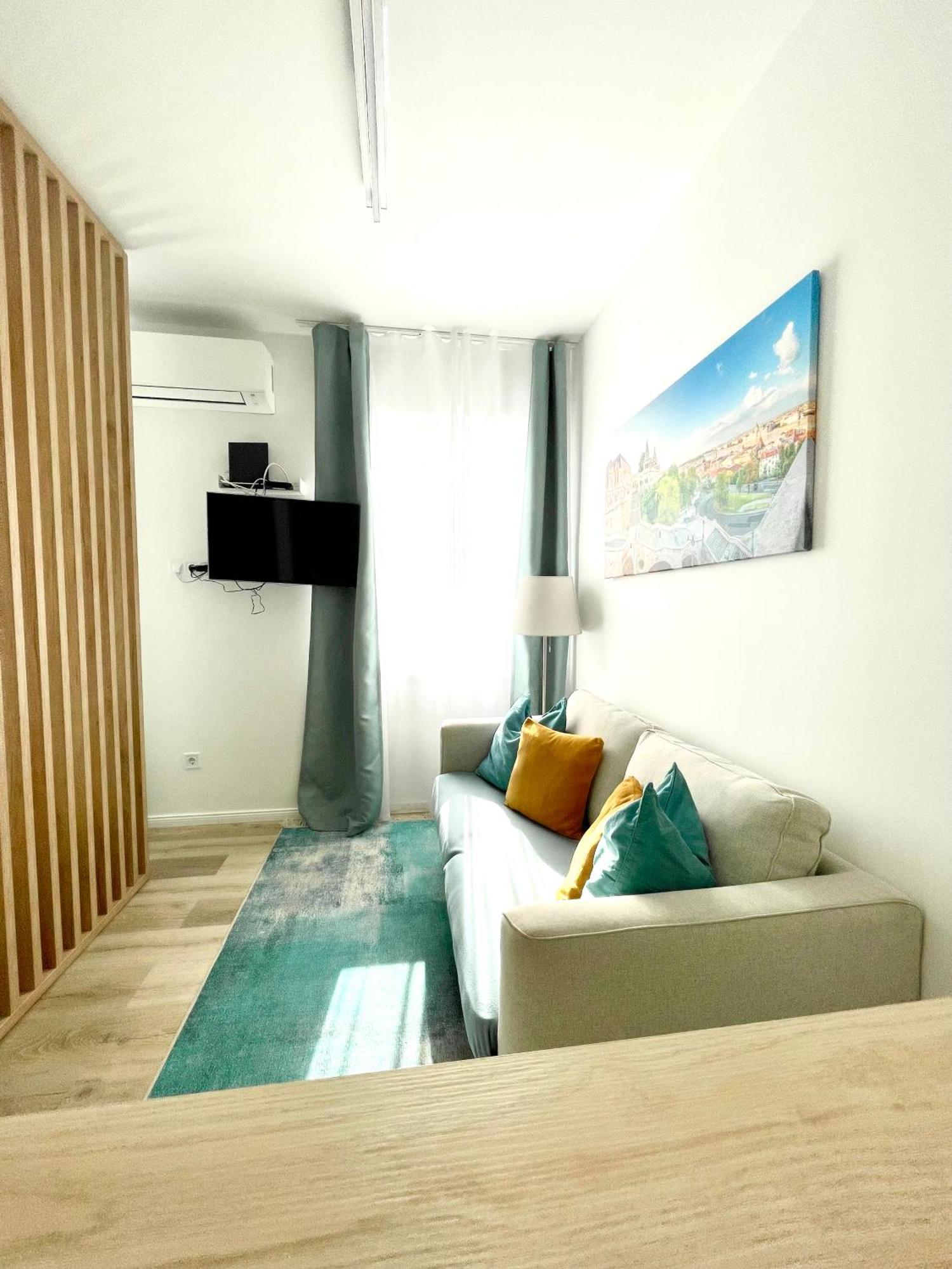 Margaret Apartment Next To The Lukacs Spa With Panorama Danube Budapest Exterior photo