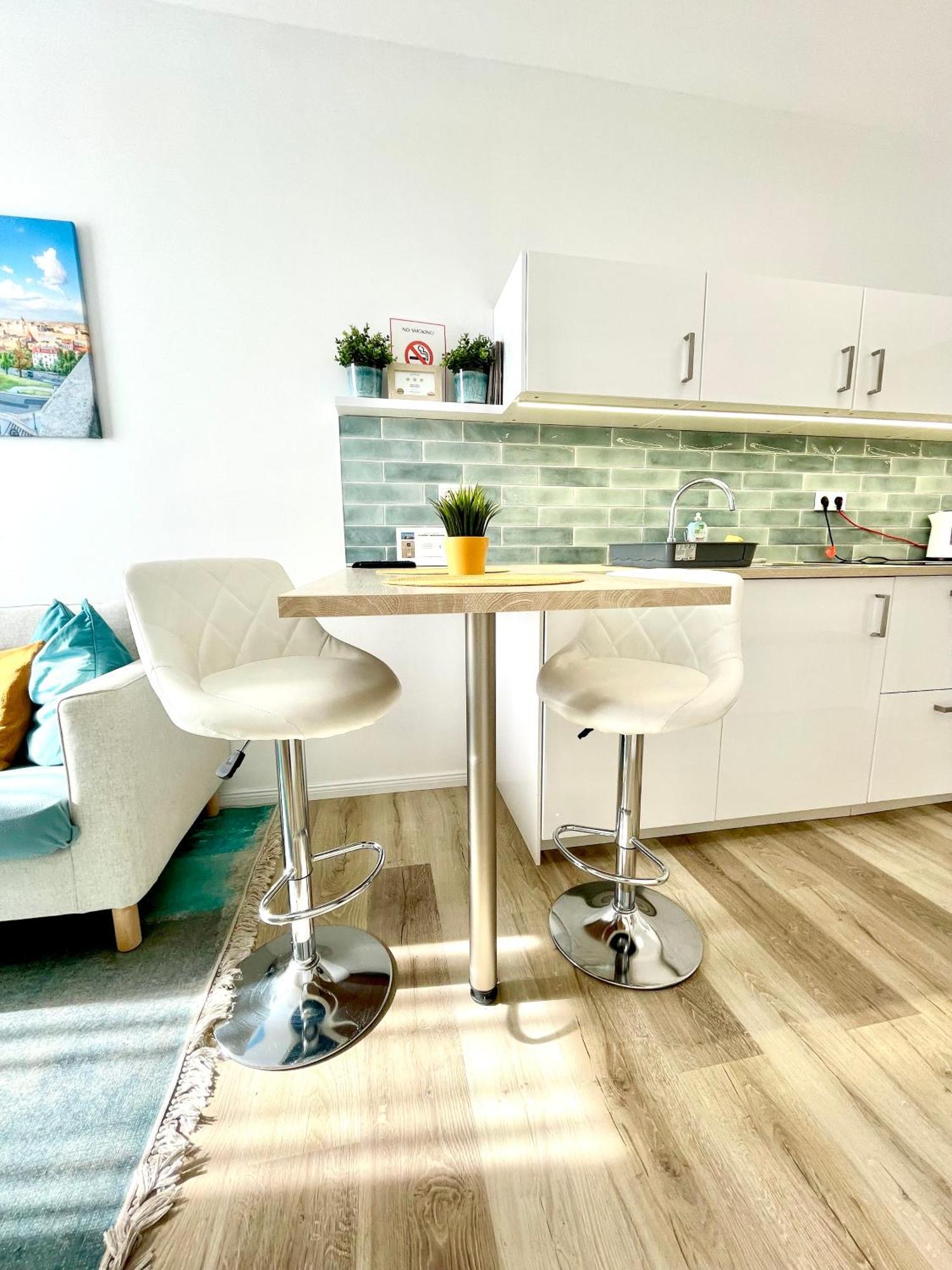 Margaret Apartment Next To The Lukacs Spa With Panorama Danube Budapest Exterior photo